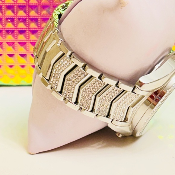 Michael Kors Whitney Wren Silver Tone Watch - Picture 6 of 10